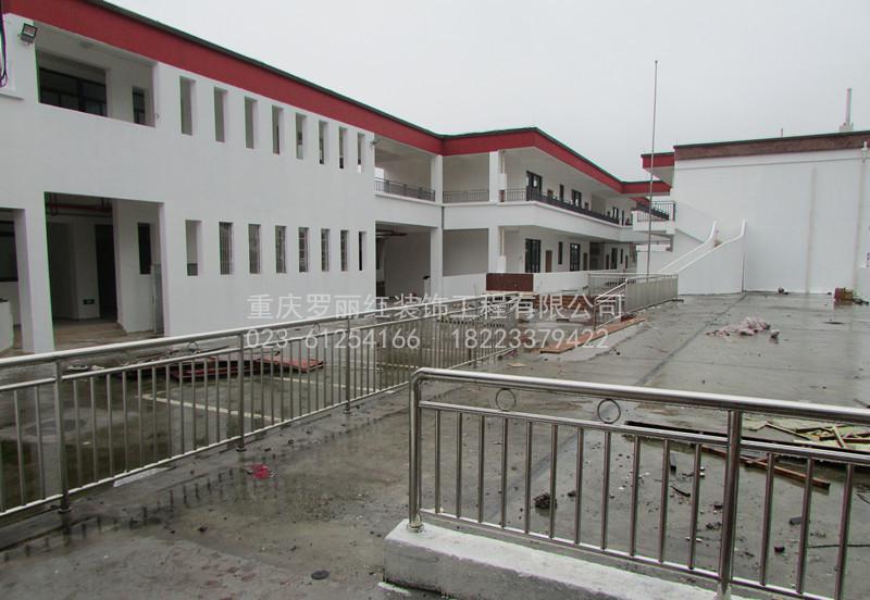 


重庆活动板房如何定价？重庆活动房公司专业从事彩钢夹芯板活动房(图4)