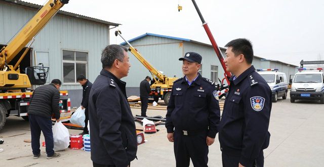 建彩钢房要啥手续？违建风险大，先办证再动工(图1)